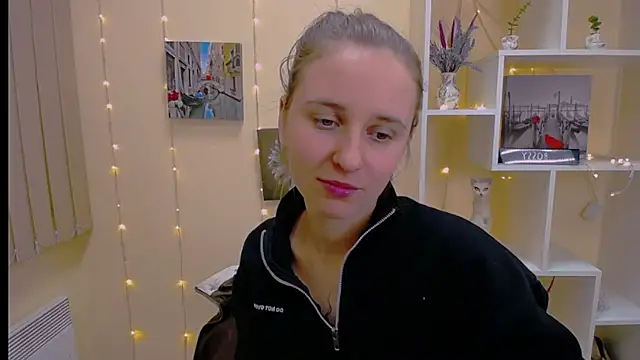 Snapshot of _Nicole_new chatting on March 5, 2025, 3:51 pm  Nicole new online show from March 5, 2025, 3:51 pm