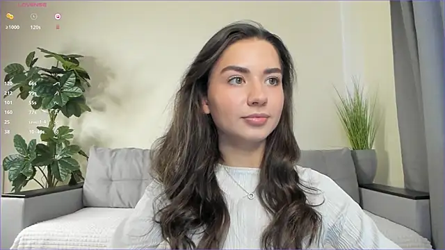 NicoleLuv online show from March 21, 2025, 1:12 pm