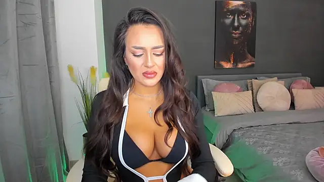 Sonia  Rey online show from March 6, 2025, 7:43 pm