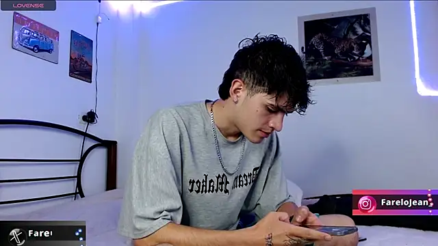 Snapshot of jeanfarelo chatting on December 20, 2024, 10:16 am jeanfarelo online show from December 20, 2024, 10:16 am