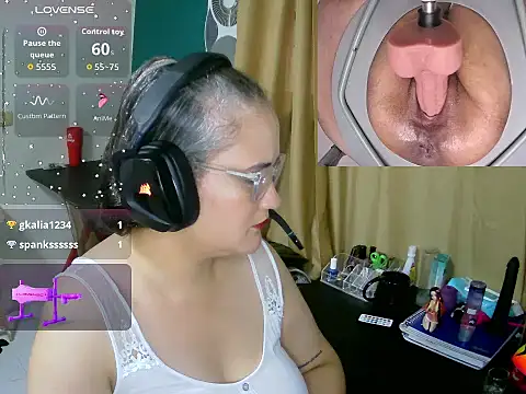 Snapshot of lolalicious_7583 chatting on March 2, 2026, 9:32 pm lolalicious 7583 online show from March 2, 2026, 9:32 pm