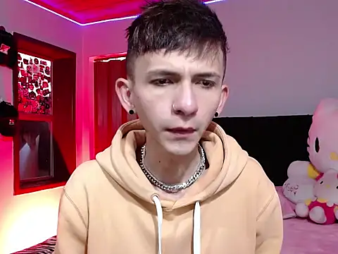 smallgiant27 online show from February 12, 2026, 5:08 pm