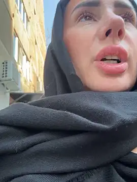 Snapshot of AnaRhodes chatting on February 25, 2025, 9:09 am AnaRhodes online show from February 25, 2025, 9:09 am