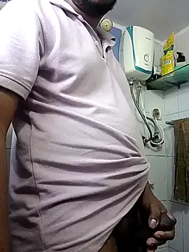 Snapshot of Mmm992170 chatting on January 6, 2025, 5:41 am Mmm992170 online show from January 6, 2025, 5:41 am