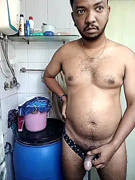 Mmm992170 online show from April 22, 2026, 5:10 am