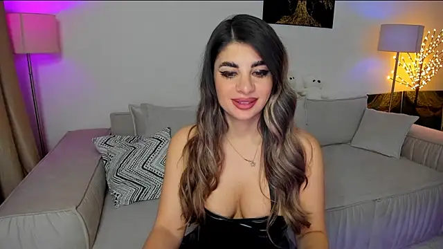 Queenofyouredreams online show from March 6, 2025, 1:58 am