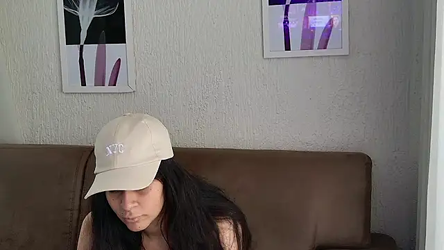 Blue butterfly online show from January 19, 2025, 3:42 pm