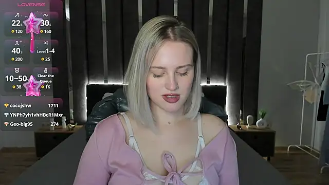  Sarah Soul  online show from January 24, 2025, 6:46 am