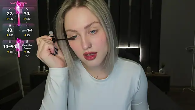  Sarah Soul  online show from February 4, 2025, 1:02 am