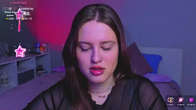  Sarah Soul  online show from April 16, 2026, 11:07 pm