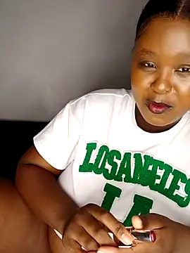 Dark Berry 26 online show from March 17, 2026, 12:37 am