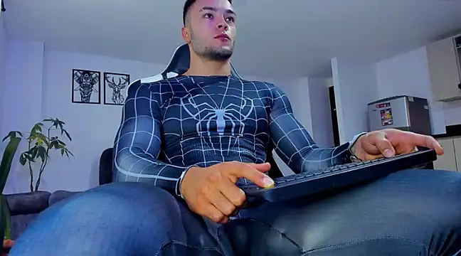 Snapshot of alexander_collin02 chatting on January 28, 2025, 12:54 pm alexander collin02 online show from January 28, 2025, 12:54 pm