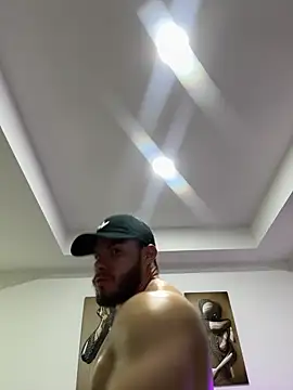 garageboy94 online show from January 31, 2025, 9:48 am