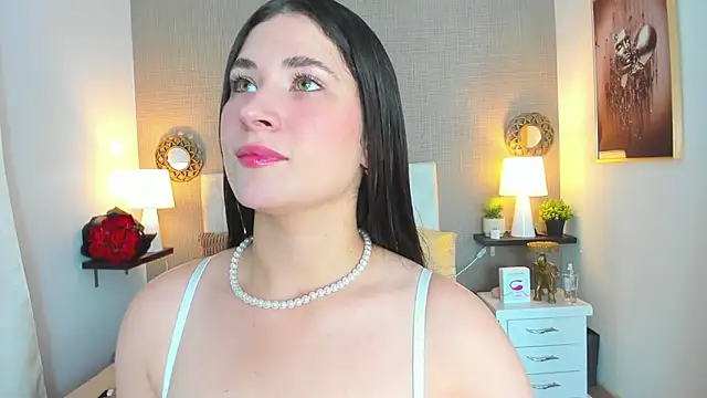 ValeryLovee online show from December 15, 2025, 3:00 am