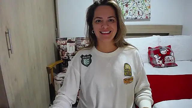 Snapshot of ParisW chatting on December 28, 2024, 12:15 am ParisW online show from December 28, 2024, 12:15 am