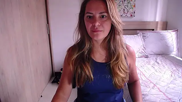 Snapshot of ParisW chatting on January 24, 2025, 8:00 pm ParisW online show from January 24, 2025, 8:00 pm