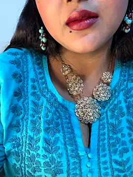 Ayesha mahi online show from September 14, 2025, 8:35 am