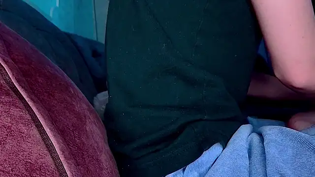 Snapshot of AgnesMillerS chatting on December 6, 2024, 10:49 am AgnesMillerS online show from December 6, 2024, 10:49 am