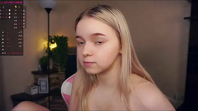 ZaraCreedon online show from March 3, 2025, 2:26 am