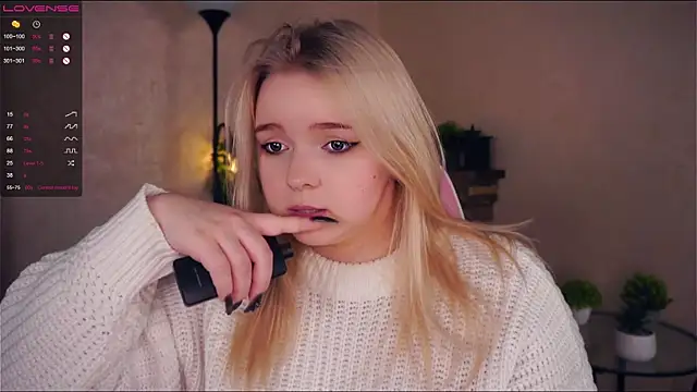 ZaraCreedon online show from March 11, 2025, 1:16 am