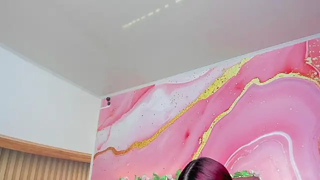 Daisy  rose online show from February 20, 2026, 3:14 am