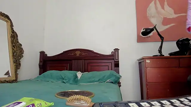 misstresbigcockts online show from April 28, 2026, 1:59 am