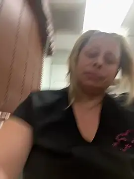 Snapshot of Hotslut187 chatting on January 17, 2026, 3:06 pm Hotslut187 online show from January 17, 2026, 3:06 pm