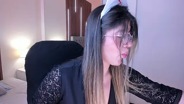 Snapshot of SEXMILLA_ chatting on September 29, 2025, 4:45 pm SEXMILLA  online show from September 29, 2025, 4:45 pm