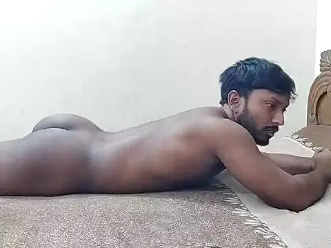 HunkyAriyan online show from February 26, 2026, 3:44 pm