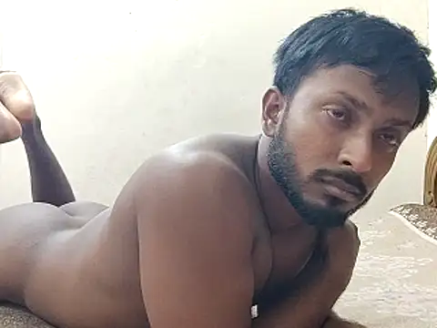 HunkyAriyan online show from June 3, 2026, 5:18 pm