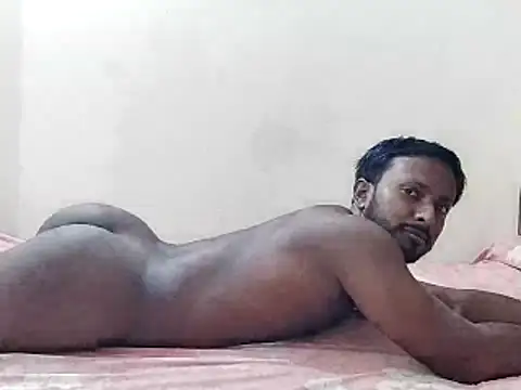 HunkyAriyan online show from June 11, 2026, 4:16 pm