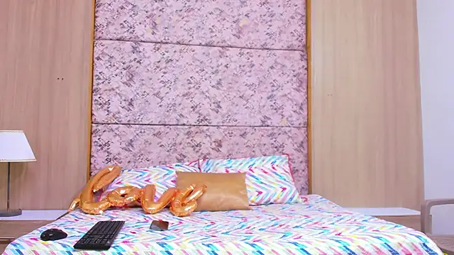 melody brunnet online show from January 3, 2025, 12:08 pm