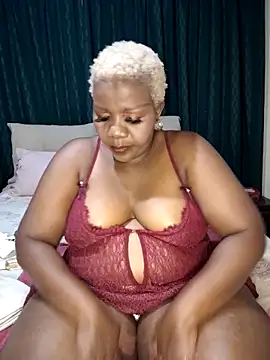 dirasweetlipsxx online show from February 7, 2026, 6:33 pm