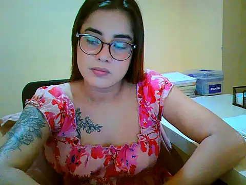 maliamiller online show from December 5, 2025, 3:59 am