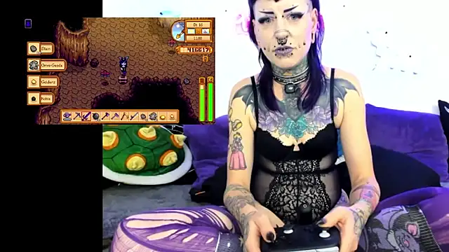Purple Coffin666 online show from June 3, 2026, 6:24 pm