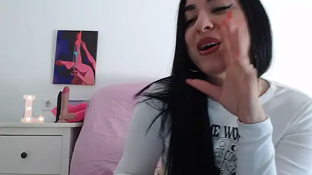 leilacam25 online show from November 29, 2025, 11:46 am