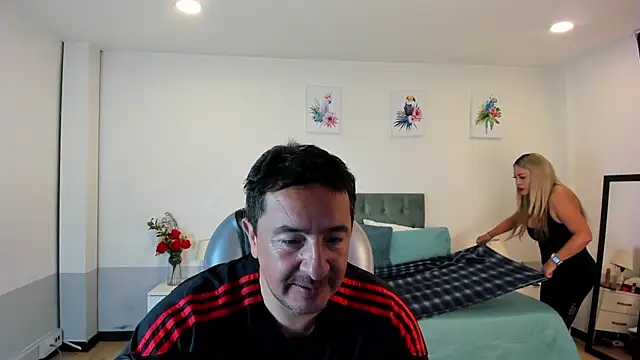 Sam and molly  online show from February 11, 2025, 9:03 pm