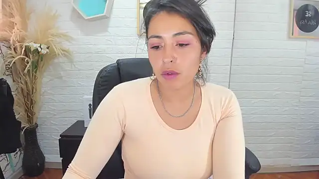 Aisha 09 online show from February 21, 2025, 3:32 pm