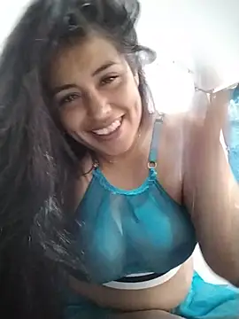 Snapshot of Aisha_09 chatting on May 25, 2026, 9:43 pm Aisha 09 online show from May 25, 2026, 9:43 pm