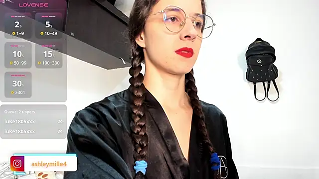 Snapshot of _ashleymiller chatting on September 10, 2025, 8:31 pm ashleymiller online show from September 10, 2025, 8:31 pm