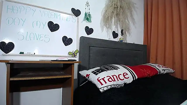 DOMINANT TEACHER KAROL online show from February 18, 2025, 2:16 am