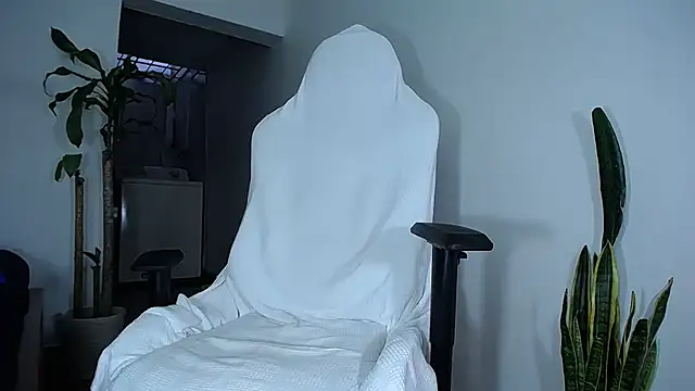 diamond black00 online show from January 30, 2025, 10:41 pm