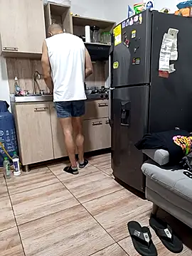 latinmartin73 online show from September 11, 2025, 12:33 am