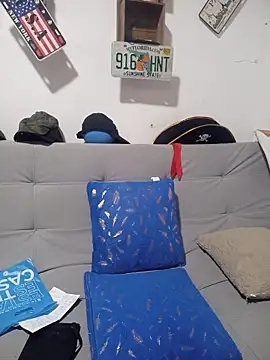 latinmartin73 online show from November 15, 2025, 8:49 pm