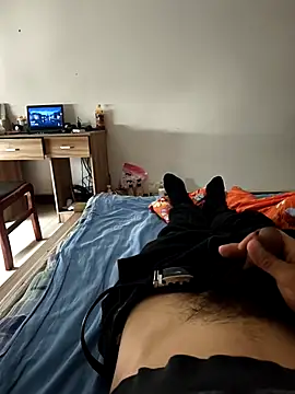 huzi518 online show from November 12, 2025, 5:08 am