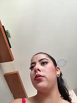 DakotaShelby online show from April 14, 2026, 9:10 pm