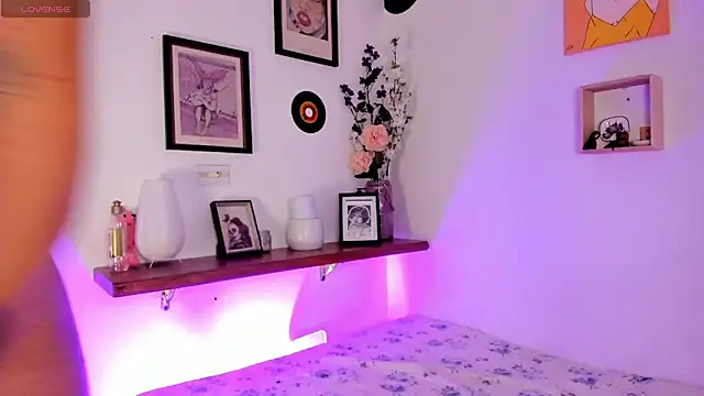 soy jess03 online show from February 1, 2026, 5:55 pm