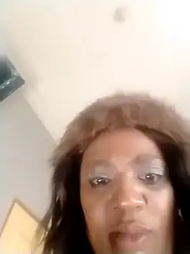 QueenOFthroat online show from June 24, 2026, 11:53 am