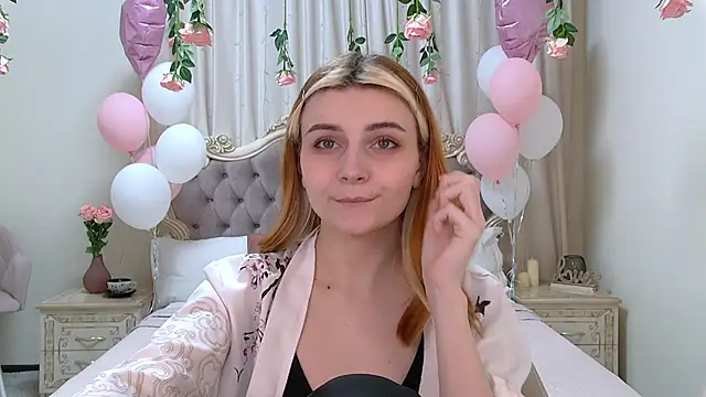 KellyStone online show from March 11, 2025, 8:09 pm