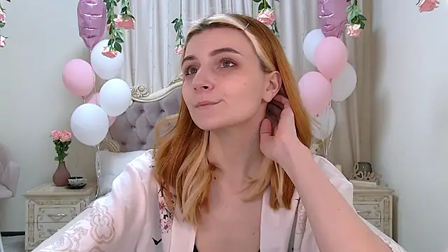 KellyStone online show from March 11, 2025, 11:15 pm